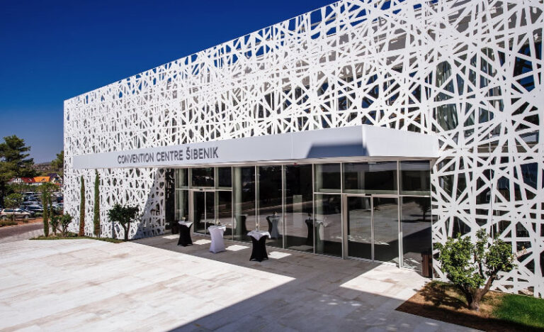 Amadria-Park-Hotel-–-Convention-Centre-Šibenik,-Croatia封面